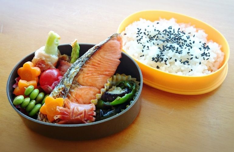 朝も夜も助かる、冷凍ストックのすすめ
